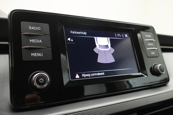 Škoda SCALA 1.0 TSI Ambition Eerste Eigenaar, Airco, Rijstrooksensor, Cruise, Apple Carplay, DAB, PDC, 16''