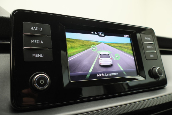 Škoda SCALA 1.0 TSI Ambition Eerste Eigenaar, Airco, Rijstrooksensor, Cruise, Apple Carplay, DAB, PDC, 16''