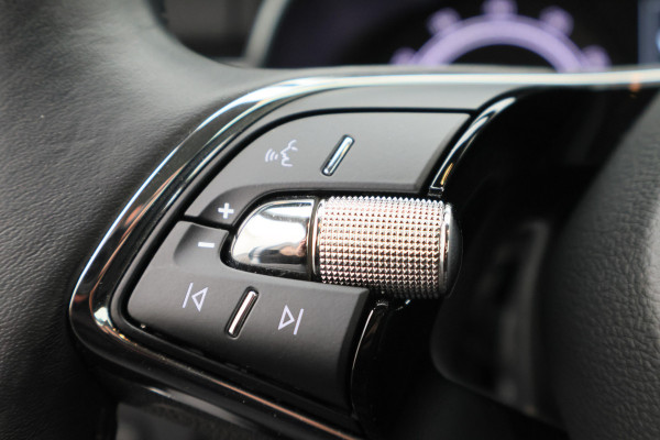 Škoda SCALA 1.0 TSI Ambition Eerste Eigenaar, Airco, Rijstrooksensor, Cruise, Apple Carplay, DAB, PDC, 16''