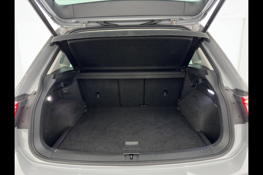 Volkswagen Tiguan 2.0 TDI Business+ (INCL.BTW) Aut. *FULL-LED | HEATED-COMFORTSEATS | ADAPTIVE-CRUISE | DIGI-COCKPIT | PRIVACY-GLASS | CAMERA | SHIFT-PADDLES | ECC | PDC | 18''ALU | TOWBAR*