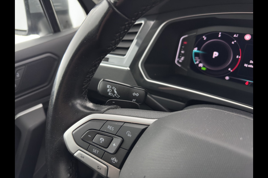 Volkswagen Tiguan 2.0 TDI Business+ (INCL.BTW) Aut. *FULL-LED | HEATED-COMFORTSEATS | ADAPTIVE-CRUISE | DIGI-COCKPIT | PRIVACY-GLASS | CAMERA | SHIFT-PADDLES | ECC | PDC | 18''ALU | TOWBAR*