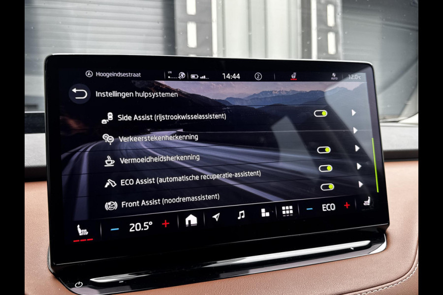 Škoda ENYAQ iV 80 | SOH: 89,7% | Sport Pakket | Leder Pakket | Climate Pakket | Assistentie Pakket | Comfort Plus Pakket | HUD | Trekhaak | Cam | Addaptive CC |
