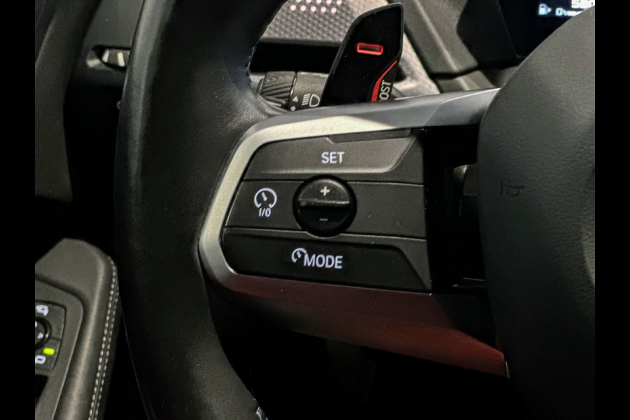 BMW 1-serie M135 xDrive Frozen|H/K|360|HUD|Panorama