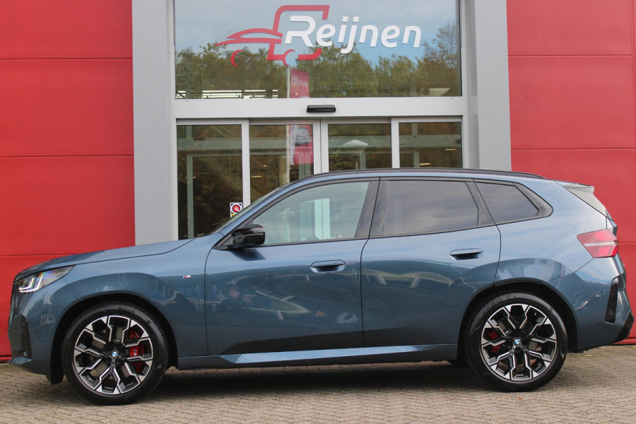 BMW X3 M50 xDrive 399PK M-SPORT PRO | PANORAMA DAK | HARMAN KARDON AUDIO SYSTEM | COMFORT PACK: (STOELVENTILATIE OP DE VOORSTOELEN, ELEKTRISCH VERWARMBARE VOORSTOELEN EN BUITENSTE ZITPLAATSEN ACHTERIN, HANDBEDIENDE ZONNESCHERMEN VOOR ACHTERPORTIERRUITEN) | PREMIUM PACK: (ELEKTRISCH VERSTELBARE LENDESTEUN VOOR BESTUURDER EN PASSAGIER, TRAVEL EN COMFORT SYSTEEM, ADAPTIEVE LED KOPLAMPEN) | PROFESSIONAL PACK: (PARKING ASSISTANT PLUS, DRIVING ASSISTANT PLUS, INTERIEURCAMERA, BMW LIVE COCKPIT PROFESSIONAL) | SHADOW LINE | NAVIGATIE | DRAADLOZE APPLE CARPLAY/ANDROID AUTO | DUBBELE D