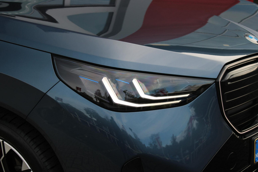 BMW X3 M50 xDrive 399PK M-SPORT PRO | PANORAMA DAK | HARMAN KARDON AUDIO SYSTEM | COMFORT PACK: (STOELVENTILATIE OP DE VOORSTOELEN, ELEKTRISCH VERWARMBARE VOORSTOELEN EN BUITENSTE ZITPLAATSEN ACHTERIN, HANDBEDIENDE ZONNESCHERMEN VOOR ACHTERPORTIERRUITEN) | PREMIUM PACK: (ELEKTRISCH VERSTELBARE LENDESTEUN VOOR BESTUURDER EN PASSAGIER, TRAVEL EN COMFORT SYSTEEM, ADAPTIEVE LED KOPLAMPEN) | PROFESSIONAL PACK: (PARKING ASSISTANT PLUS, DRIVING ASSISTANT PLUS, INTERIEURCAMERA, BMW LIVE COCKPIT PROFESSIONAL) | SHADOW LINE | NAVIGATIE | DRAADLOZE APPLE CARPLAY/ANDROID AUTO | DUBBELE D
