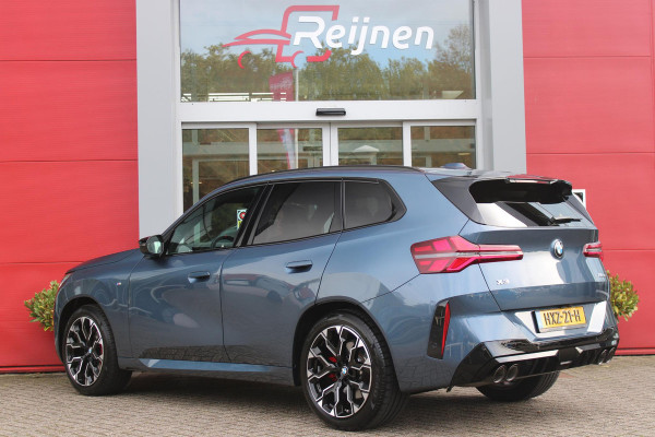 BMW X3 M50 xDrive 399PK M-SPORT PRO | PANORAMA DAK | HARMAN KARDON AUDIO SYSTEM | COMFORT PACK: (STOELVENTILATIE OP DE VOORSTOELEN, ELEKTRISCH VERWARMBARE VOORSTOELEN EN BUITENSTE ZITPLAATSEN ACHTERIN, HANDBEDIENDE ZONNESCHERMEN VOOR ACHTERPORTIERRUITEN) | PREMIUM PACK: (ELEKTRISCH VERSTELBARE LENDESTEUN VOOR BESTUURDER EN PASSAGIER, TRAVEL EN COMFORT SYSTEEM, ADAPTIEVE LED KOPLAMPEN) | PROFESSIONAL PACK: (PARKING ASSISTANT PLUS, DRIVING ASSISTANT PLUS, INTERIEURCAMERA, BMW LIVE COCKPIT PROFESSIONAL) | SHADOW LINE | NAVIGATIE | DRAADLOZE APPLE CARPLAY/ANDROID AUTO | DUBBELE D