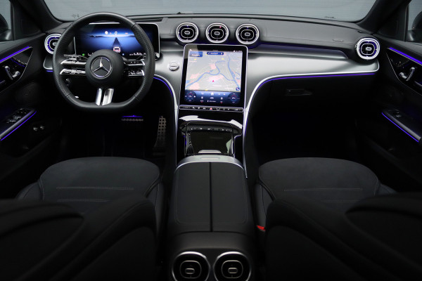 Mercedes-Benz C-Klasse Estate 300 e AMG Line Premium | Panoramadak | Memory | Distronic | Surround Camera | Trekhaak | Digital Light | Nightpakket | Augmented Reality |