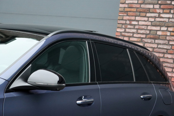 Mercedes-Benz C-Klasse Estate 300 e AMG Line Premium | Panoramadak | Memory | Distronic | Surround Camera | Trekhaak | Digital Light | Nightpakket | Augmented Reality |