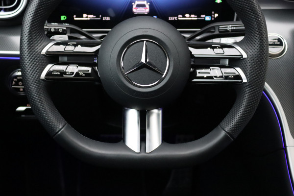 Mercedes-Benz C-Klasse Estate 300 e AMG Line Premium | Panoramadak | Memory | Distronic | Surround Camera | Trekhaak | Digital Light | Nightpakket | Augmented Reality |