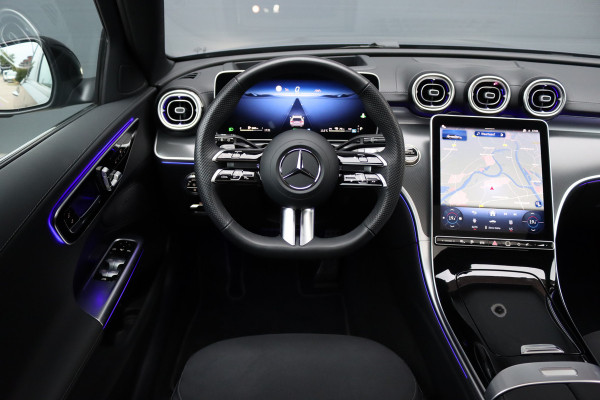 Mercedes-Benz C-Klasse Estate 300 e AMG Line Premium | Panoramadak | Memory | Distronic | Surround Camera | Trekhaak | Digital Light | Nightpakket | Augmented Reality |