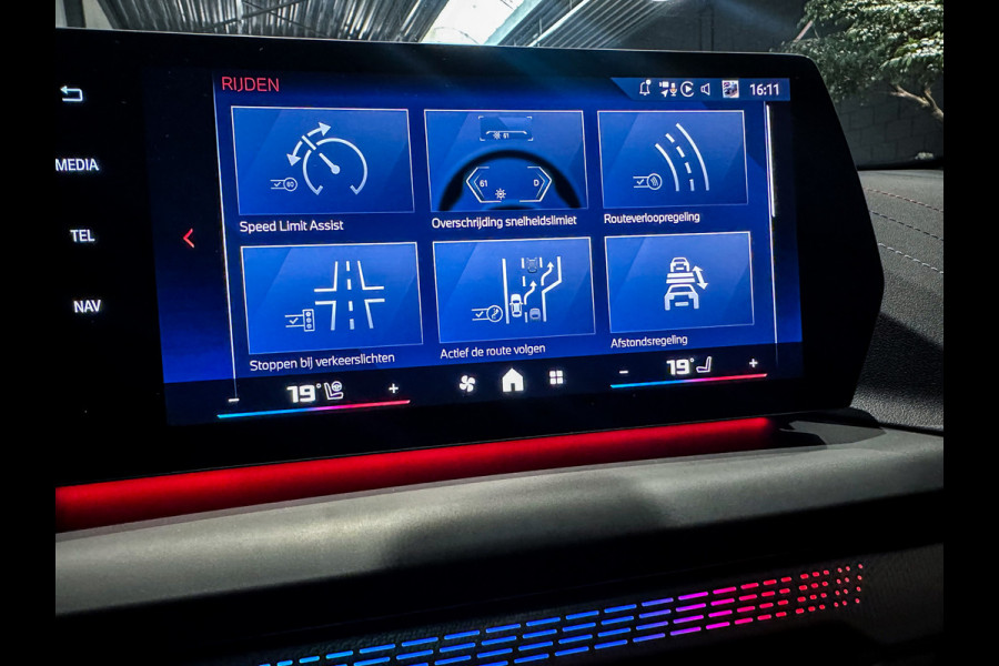BMW 1-serie M135 xDrive Frozen|H/K|360|HUD|Panorama