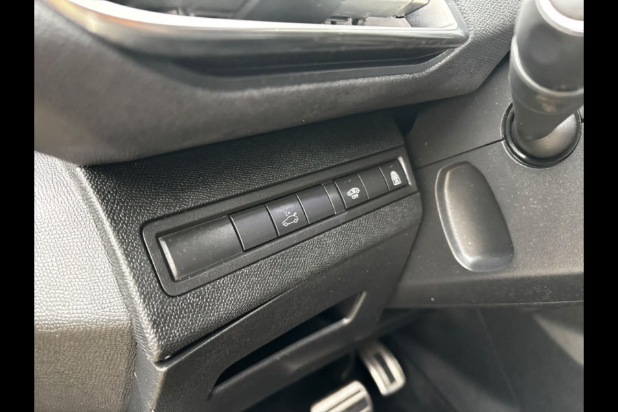 Peugeot 5008 1.2 PureTech GT-Line PANO|TREKHAAK|LEDER|7PERSOONS|STOELVER|KEYLESS