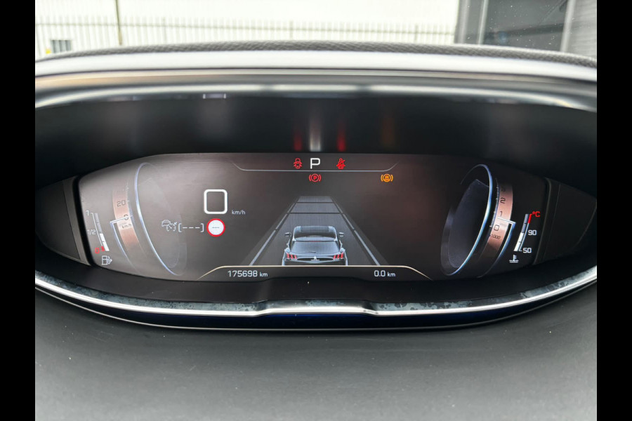 Peugeot 5008 1.2 PureTech GT-Line PANO|TREKHAAK|LEDER|7PERSOONS|STOELVER|KEYLESS