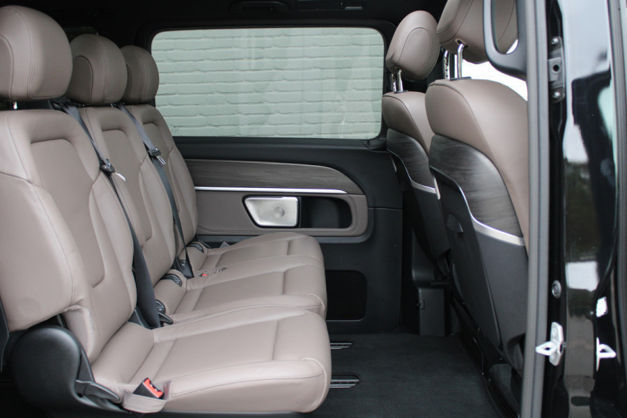 Mercedes-Benz V-Klasse 300d / AMG / DC / Exclusive / 4-Matic / Pano / Luchtv / Elec Stoel / Burmester / Vol Opties / NIEUWSTAAT