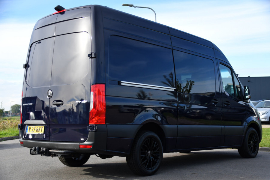 Mercedes-Benz Sprinter 317 1.9 CDI L2H2 RWD DC PB Edition Camera Cruise, Carplay, LED, 3500kg Trekhaak, Geveerde stoel, Standkachel, Automaat, 170pk, Uniek!