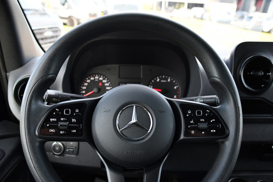 Mercedes-Benz Sprinter 317 1.9 CDI L2H2 RWD DC PB Edition Camera Cruise, Carplay, LED, 3500kg Trekhaak, Geveerde stoel, Standkachel, Automaat, 170pk, Uniek!