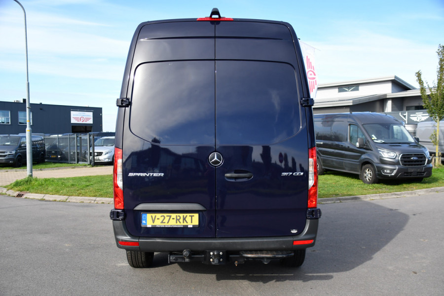 Mercedes-Benz Sprinter 317 1.9 CDI L2H2 RWD DC PB Edition Camera Cruise, Carplay, LED, 3500kg Trekhaak, Geveerde stoel, Standkachel, Automaat, 170pk, Uniek!