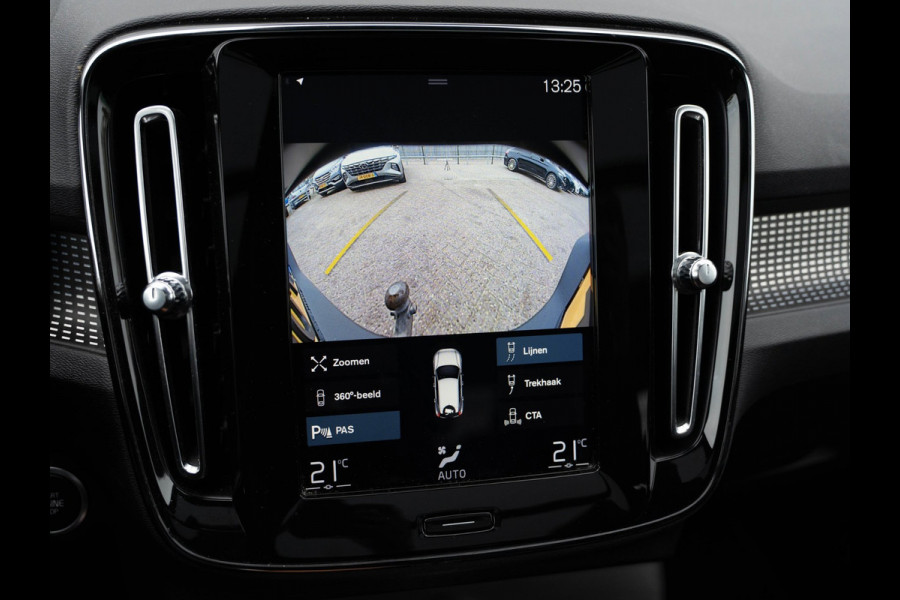 Volvo XC40 2.0 T4 190PK R-Design | Pano | Surround View | Trekhaak