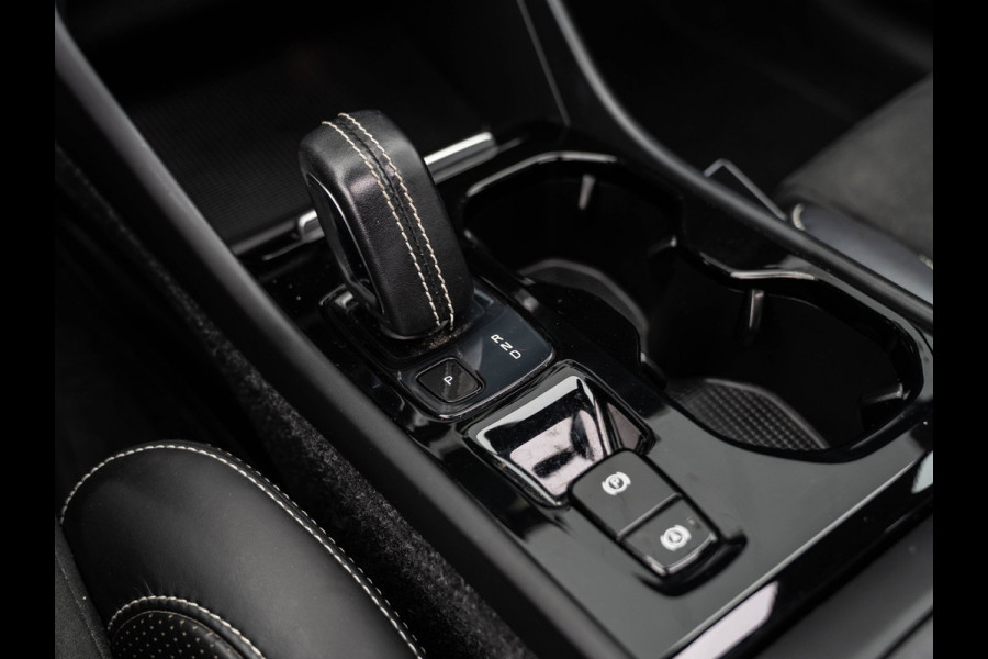 Volvo XC40 2.0 T4 190PK R-Design | Pano | Surround View | Trekhaak