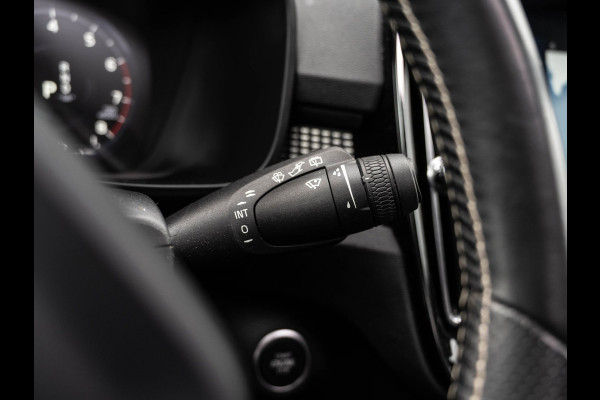 Volvo XC40 2.0 T4 190PK R-Design | Pano | Surround View | Trekhaak