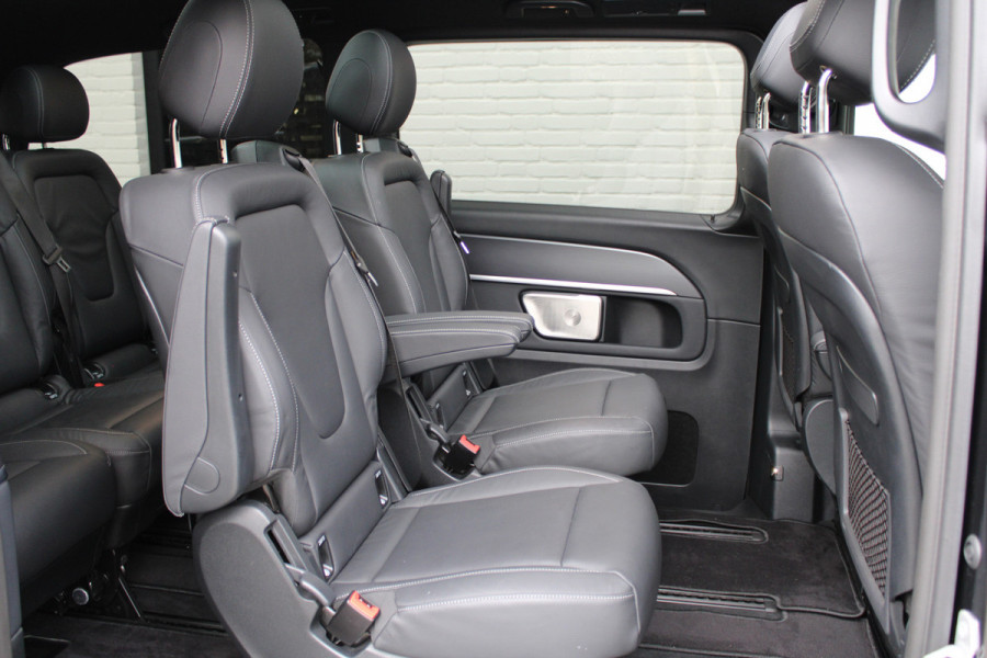 Mercedes-Benz Eqv 300 L2 / AMG / Luchtvering / Panorama / Elec Stoelen / 7-Persoons / Burmester / 360 Camera / Vol Opties / NIEUWSTAAT