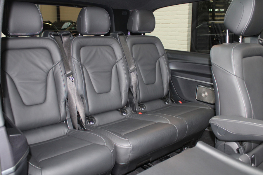 Mercedes-Benz Eqv 300 L2 / AMG / Luchtvering / Panorama / Elec Stoelen / 7-Persoons / Burmester / 360 Camera / Vol Opties / NIEUWSTAAT