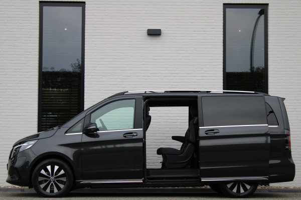 Mercedes-Benz Eqv 300 L2 / AMG / Luchtvering / Panorama / Elec Stoelen / 7-Persoons / Burmester / 360 Camera / Vol Opties / NIEUWSTAAT