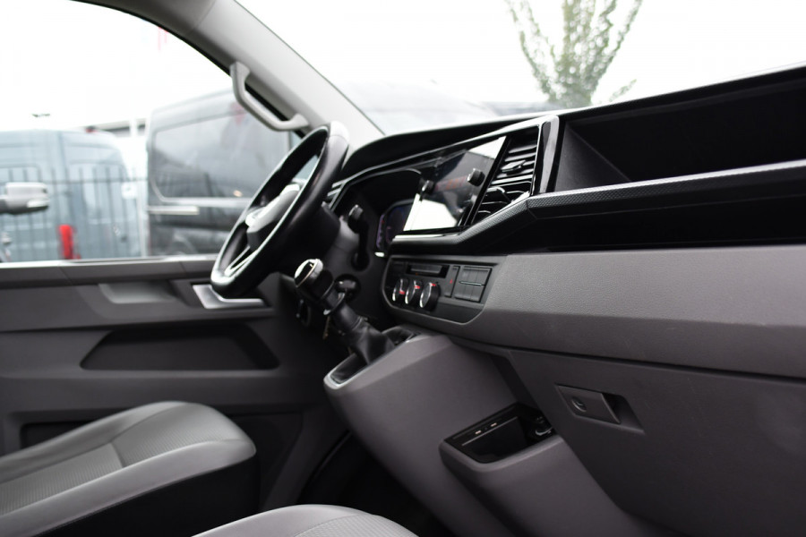 Volkswagen Transporter 2.0 TDI L1H1 Bulli Virtual, Camera, Cruise, Carplay, LED, Multimedia, 150pk, Leder, Uniek!