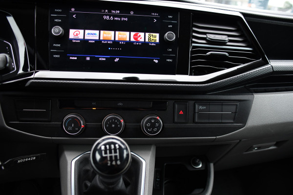 Volkswagen Transporter 2.0 TDI L1H1 Bulli Virtual, Camera, Cruise, Carplay, LED, Multimedia, 150pk, Leder, Uniek!