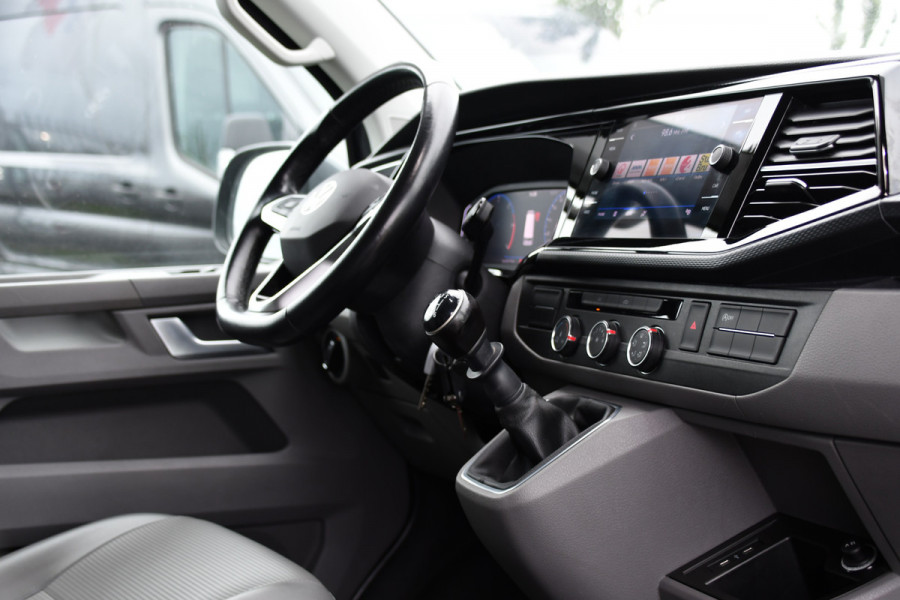 Volkswagen Transporter 2.0 TDI L1H1 Bulli Virtual, Camera, Cruise, Carplay, LED, Multimedia, 150pk, Leder, Uniek!