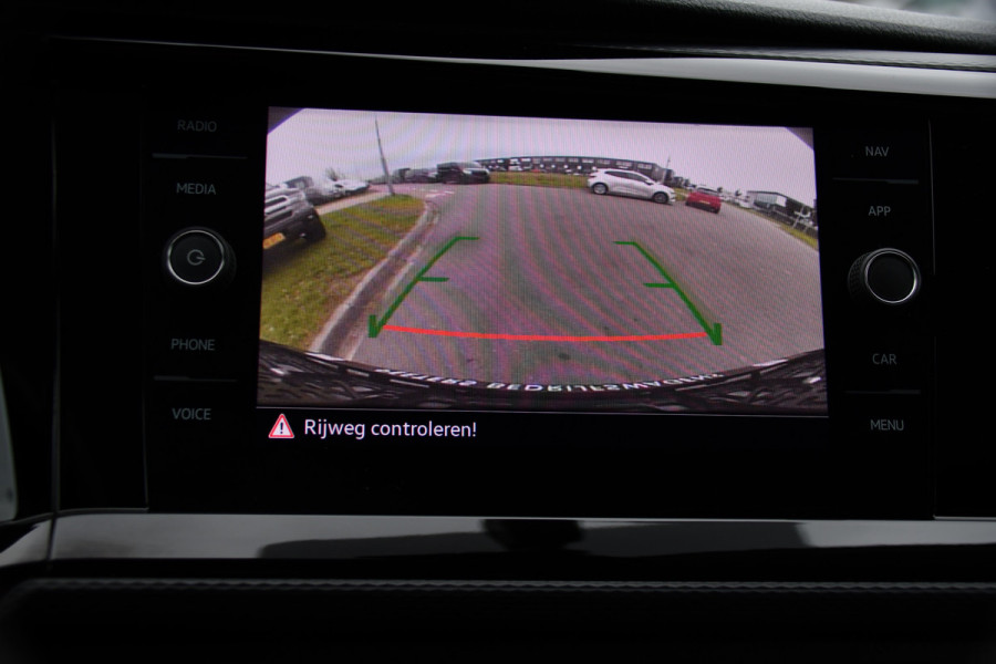 Volkswagen Transporter 2.0 TDI L1H1 Bulli Virtual, Camera, Cruise, Carplay, LED, Multimedia, 150pk, Leder, Uniek!
