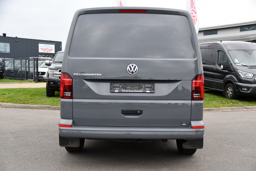 Volkswagen Transporter 2.0 TDI L1H1 Bulli Virtual, Camera, Cruise, Carplay, LED, Multimedia, 150pk, Leder, Uniek!