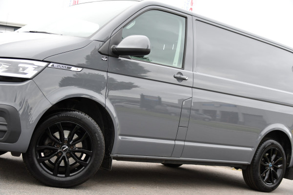 Volkswagen Transporter 2.0 TDI L1H1 Bulli Virtual, Camera, Cruise, Carplay, LED, Multimedia, 150pk, Leder, Uniek!