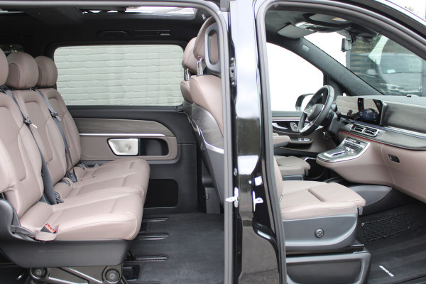 Mercedes-Benz V-Klasse 300d / AMG / DC / Exclusive / 4-Matic / Pano / Luchtv / Elec Stoel / Burmester / Vol Opties / NIEUWSTAAT