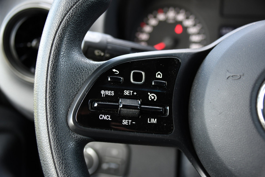 Mercedes-Benz Sprinter 317 1.9 CDI L2H2 RWD DC PB Edition Camera Cruise, Carplay, LED, 3500kg Trekhaak, Geveerde stoel, Standkachel, Automaat, 170pk, Uniek!