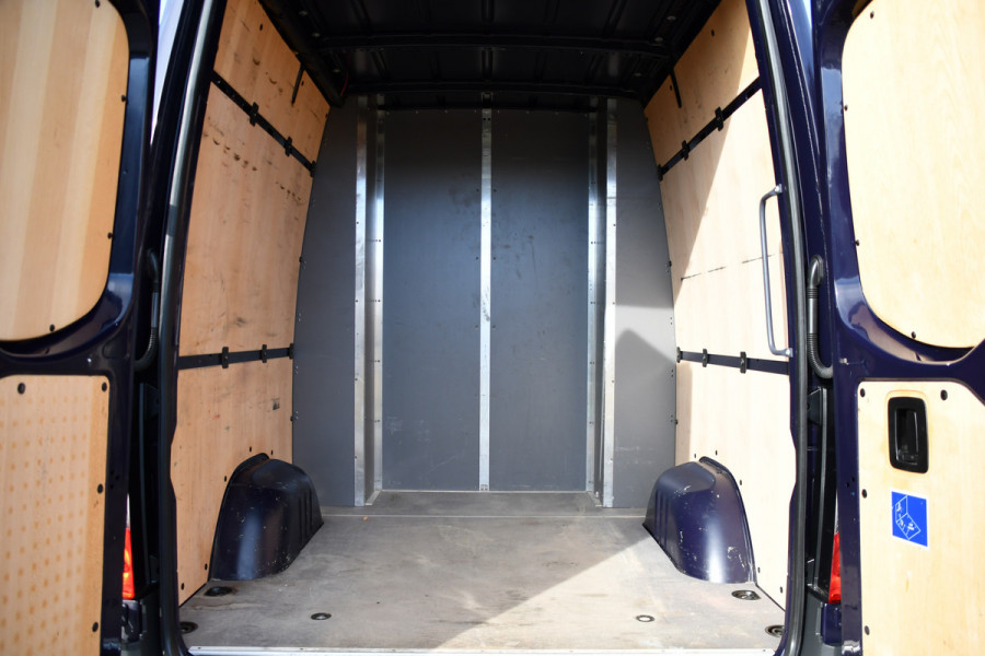 Mercedes-Benz Sprinter 317 1.9 CDI L2H2 RWD DC PB Edition Camera Cruise, Carplay, LED, 3500kg Trekhaak, Geveerde stoel, Standkachel, Automaat, 170pk, Uniek!