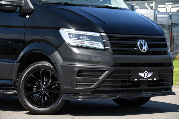 Volkswagen Crafter 35 2.0 TDI L3H3 Black Edition Camera, Adaptieve Cruise, 3000kg Trekhaak, Automaat, LED, Geveerde stoel, 164pk, Massage stoel, Uniek!