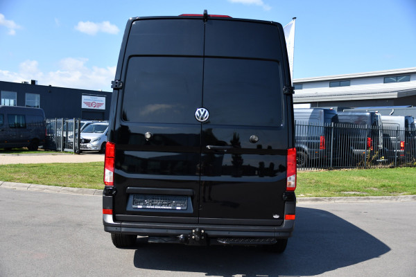 Volkswagen Crafter 35 2.0 TDI L3H3 Black Edition Camera, Adaptieve Cruise, 3000kg Trekhaak, Automaat, LED, Geveerde stoel, 164pk, Massage stoel, Uniek!