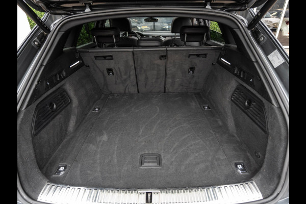 Audi Q8 e-tron 50 Quattro S Edition 95 kWh | SOH 92% | Pano | ACC | Dodehoek | Camera | BTW