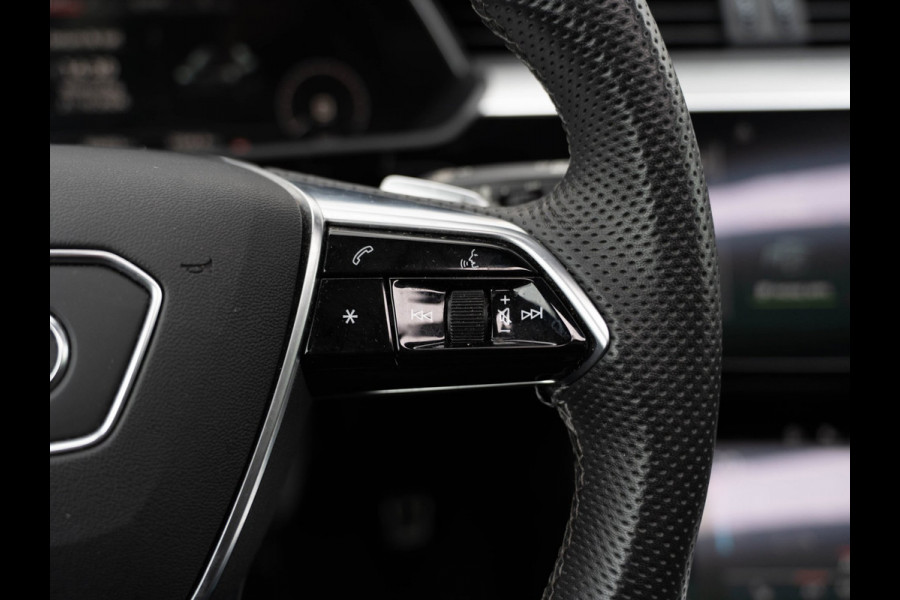 Audi Q8 e-tron 50 Quattro S Edition 95 kWh | SOH 92% | Pano | ACC | Dodehoek | Camera | BTW