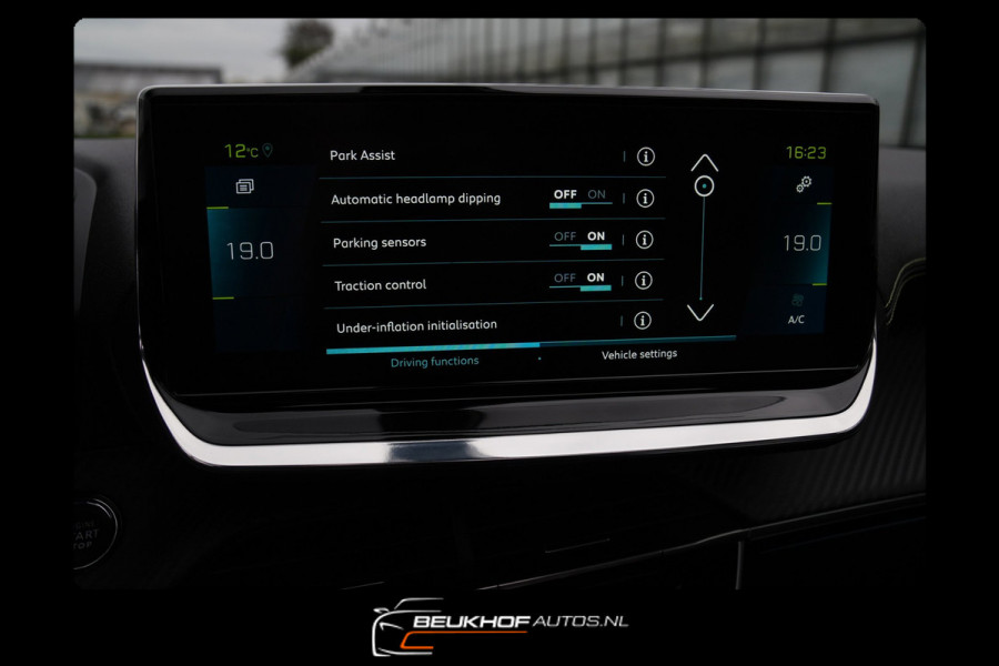 Peugeot e-2008 EV GT-Line 50 kWh Leer Panorama Leer Soh 91%