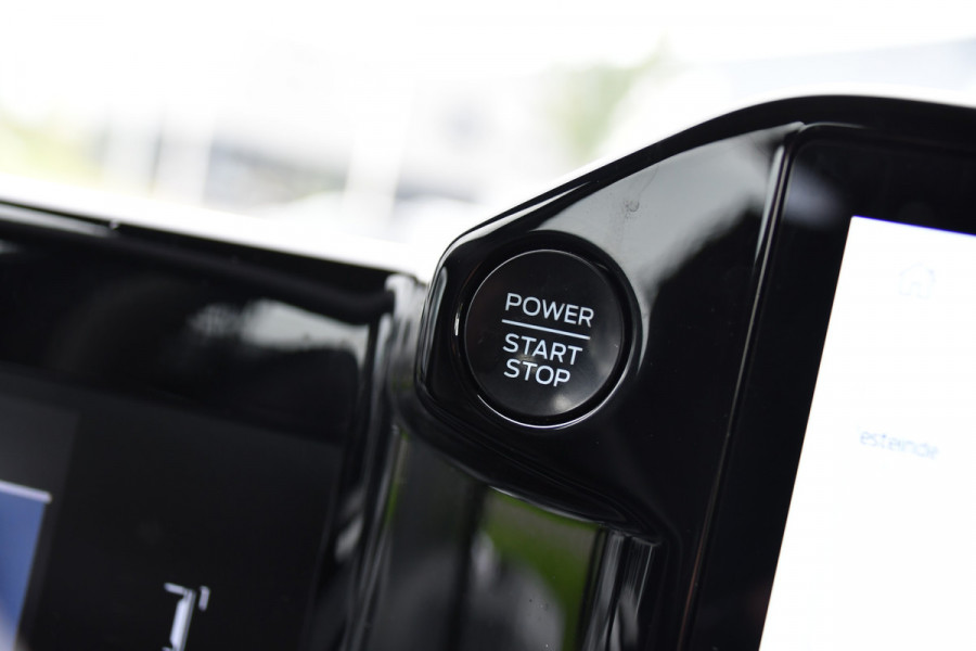 Ford Transit Custom 300 2.0 TDCI L2H1 Limited Black Edition Adaptieve Cruise, Camera, Carplay, LED, 2 x Schuifdeur, Automaat, 170pk, Stoelverwarming, Sensoren, Uniek!