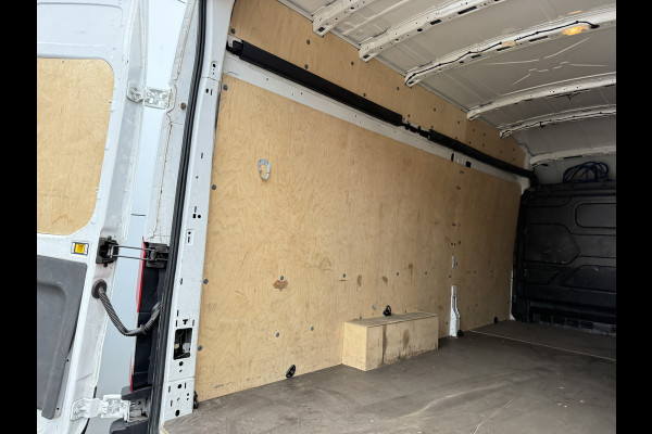 Ford E-Transit e-Transit 68kWh 184PK