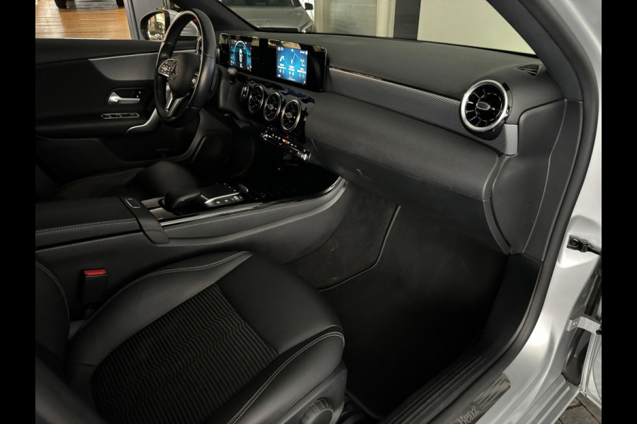 Mercedes-Benz A-Klasse 180 Stoelverwarming|Lane|CarPlay