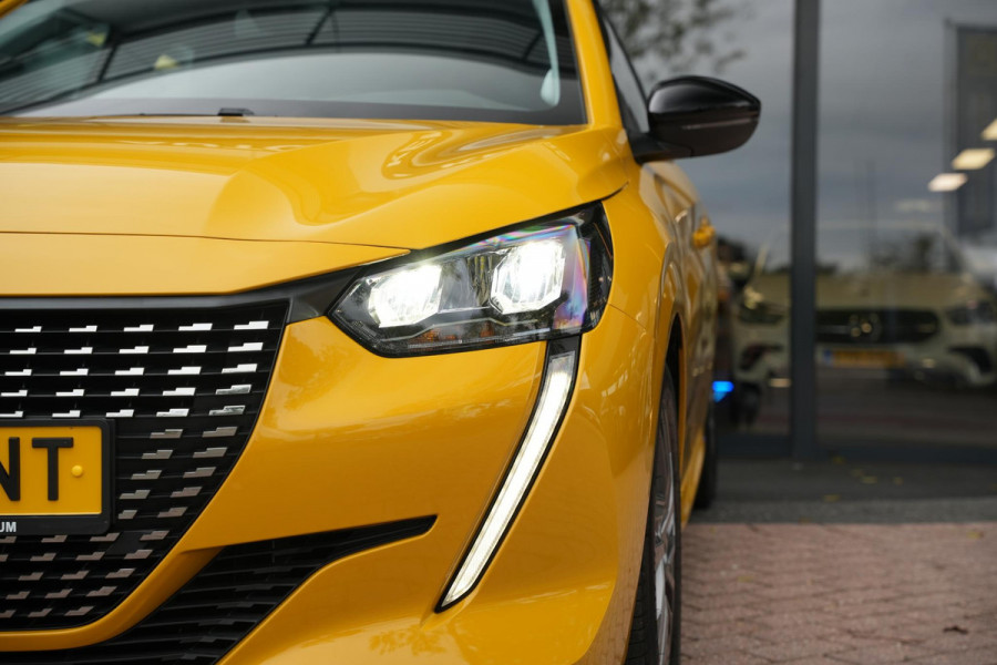 Peugeot 208 1.2 PureTech Allure Apple Carplay Vermoeidheidsherkenning LED dagrijverlichting DAB+ Cruise control
