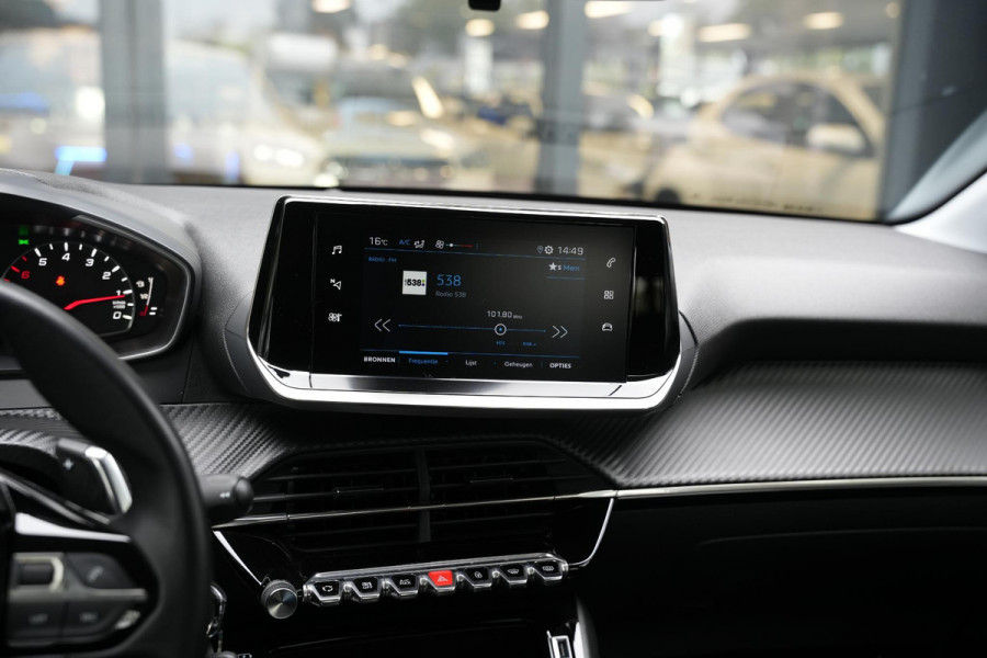 Peugeot 208 1.2 PureTech Allure Apple Carplay Vermoeidheidsherkenning LED dagrijverlichting DAB+ Cruise control