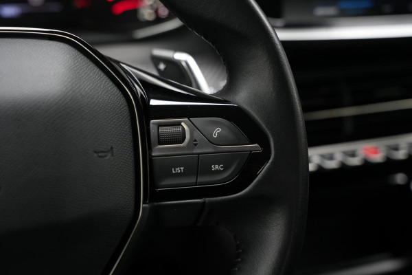 Peugeot 208 1.2 PureTech Allure Apple Carplay Vermoeidheidsherkenning LED dagrijverlichting DAB+ Cruise control