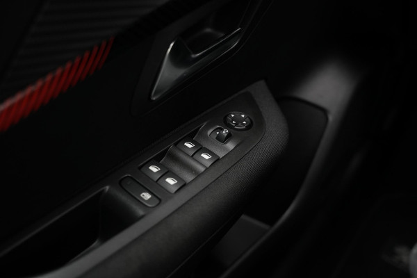 Peugeot 208 1.2 PureTech Allure Apple Carplay Vermoeidheidsherkenning LED dagrijverlichting DAB+ Cruise control