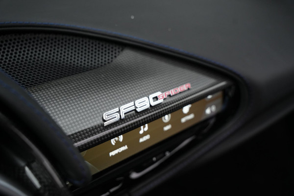 Ferrari SF90 Spider 4.0 V8 1.000 PK