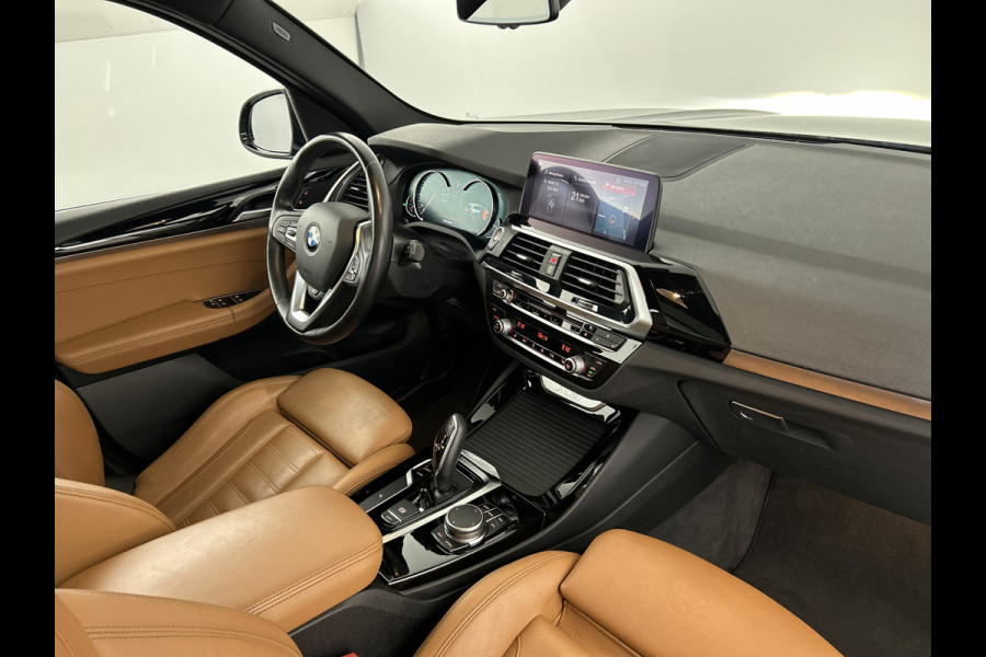 BMW X3 sDrive20i High Executive Pano-dak/20'LMV/Leder/M-Sport-Stoelen/Keyless